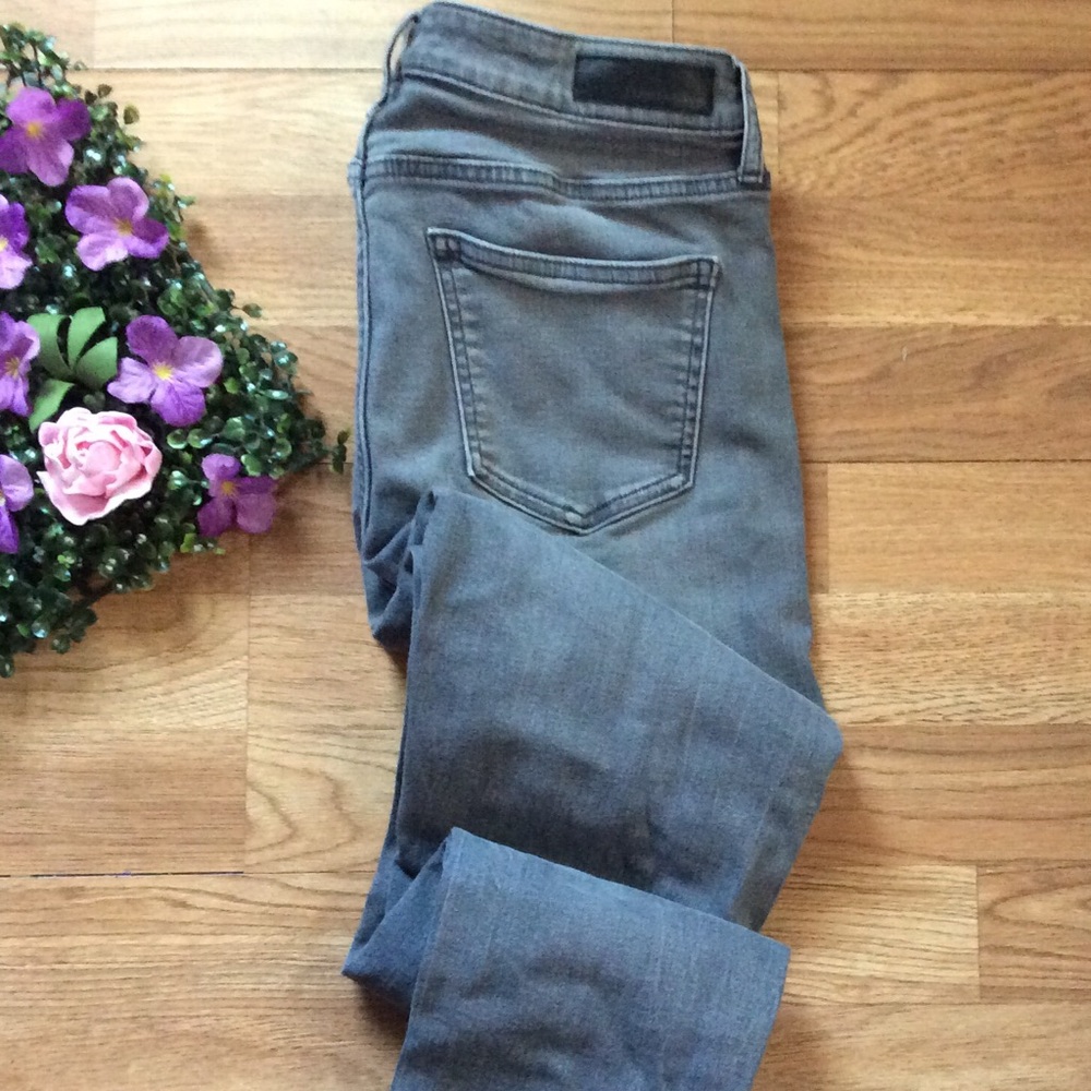 Calvin Klein Slim Boyfriend Jeans Gray